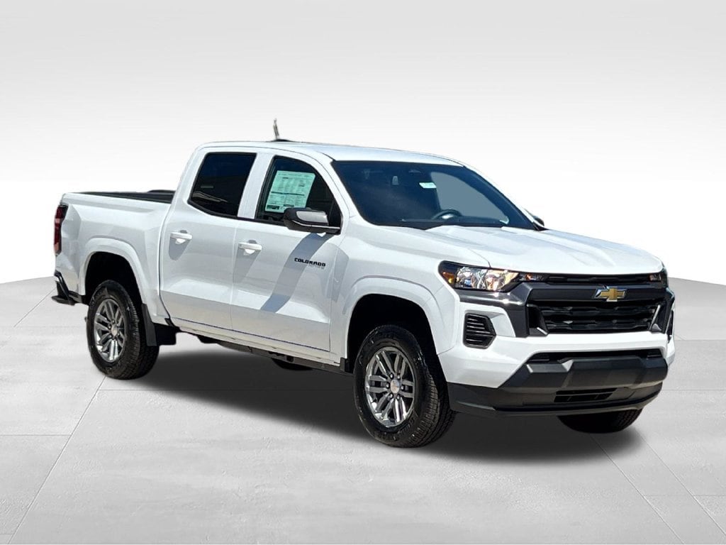 2026 Chevrolet Colorado LT - Photo 3
