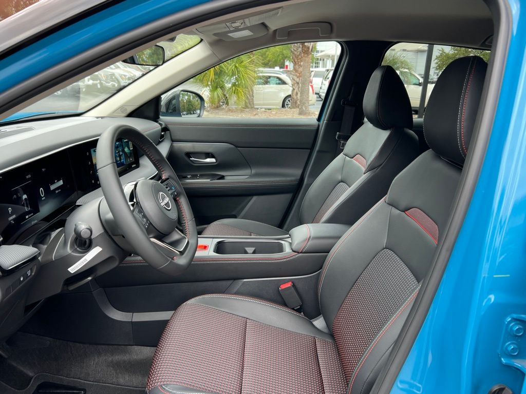 2026 Nissan KICKS SR - Photo 7