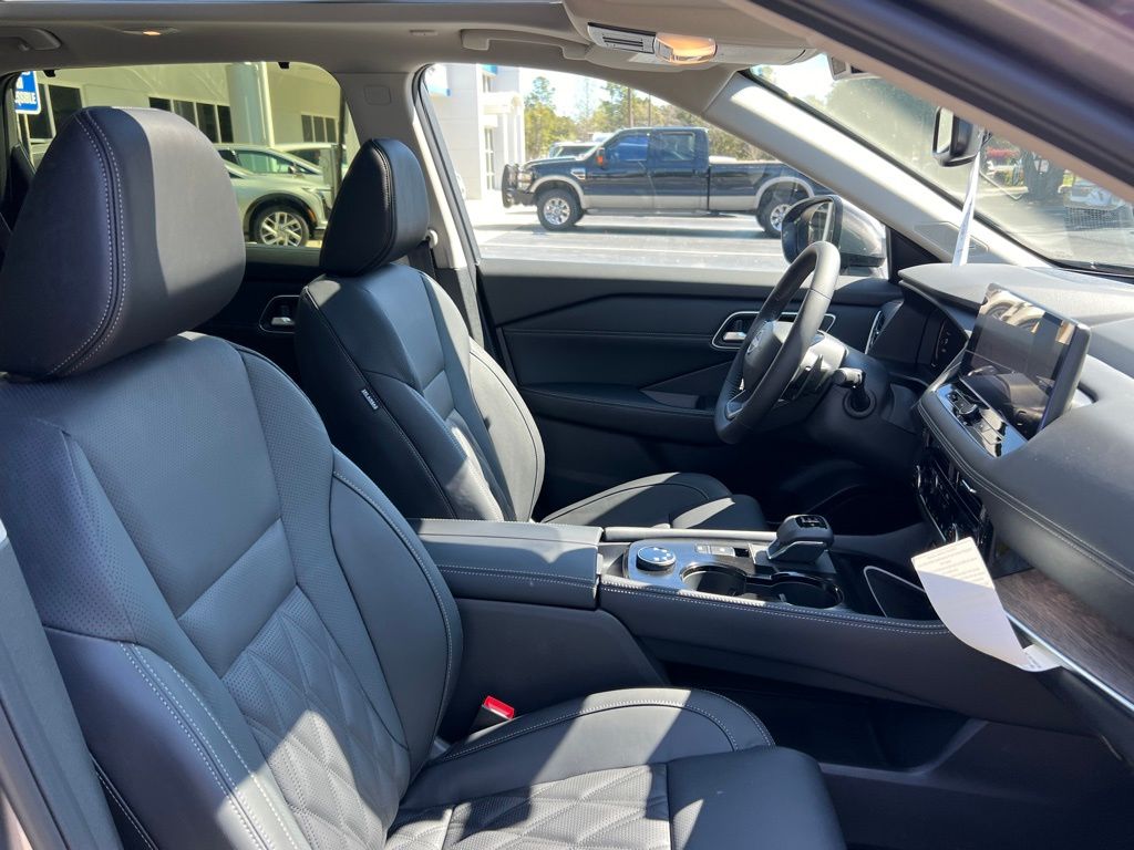 2026 Nissan Rogue Platinum - Photo 23