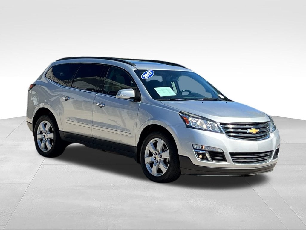 Used 2017 Chevrolet Traverse LT SUV