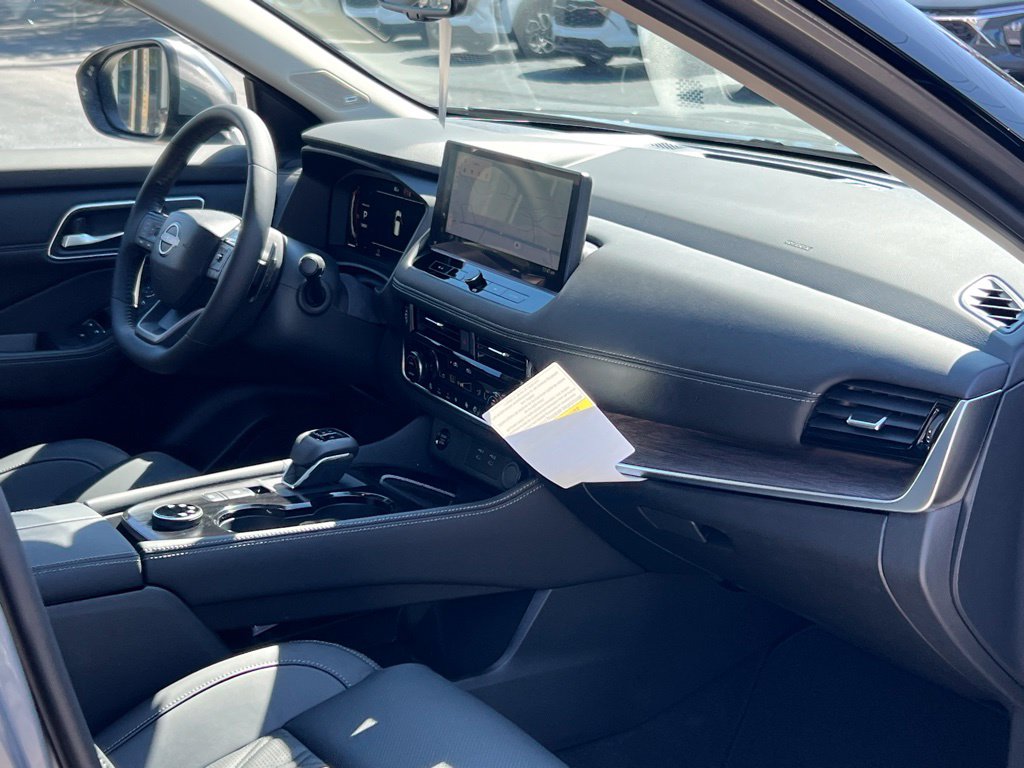 2026 Nissan Rogue Platinum - Photo 25
