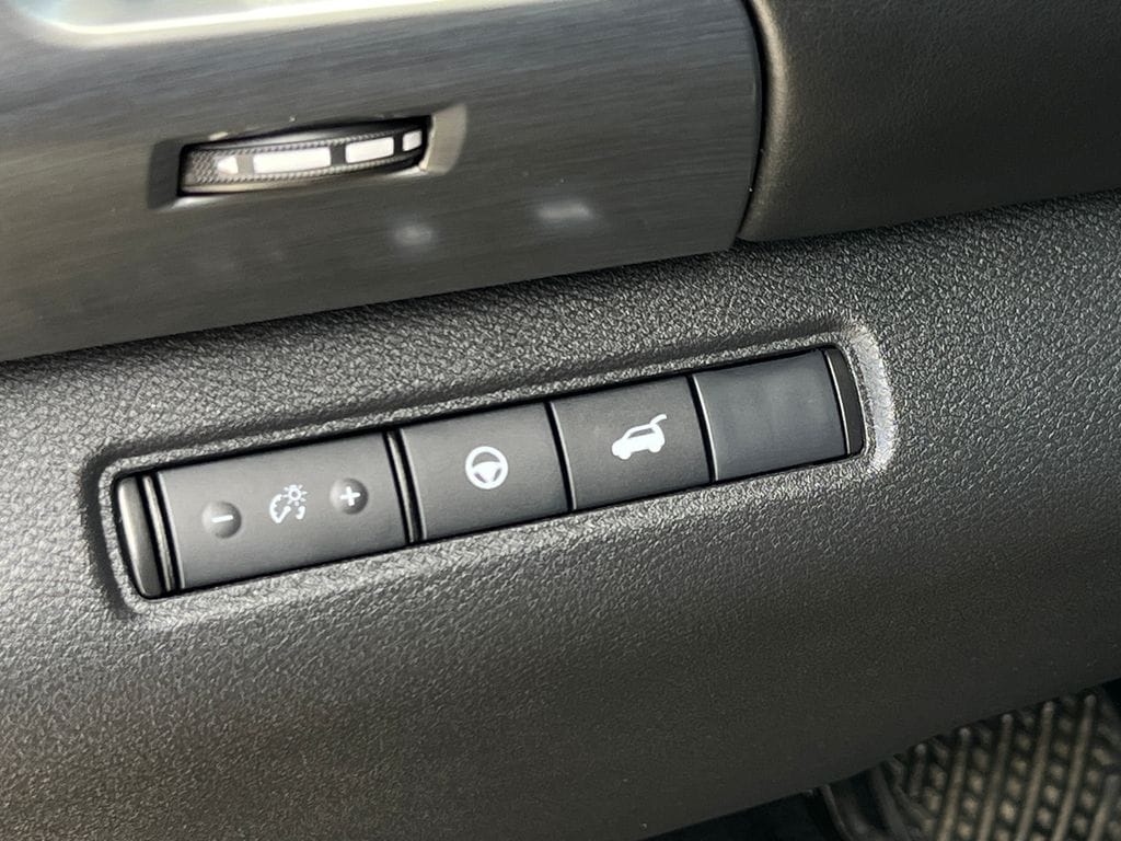 2025 Nissan Pathfinder SL - Photo 8