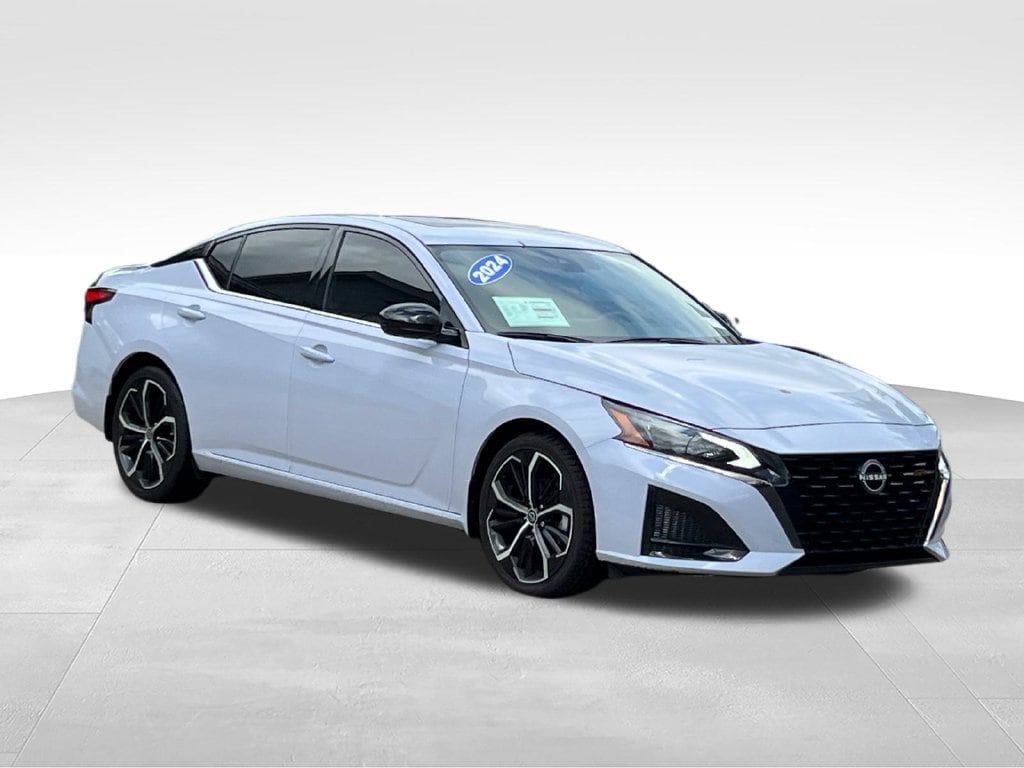 Used 2024 Nissan Altima 2.5 SR Sedan