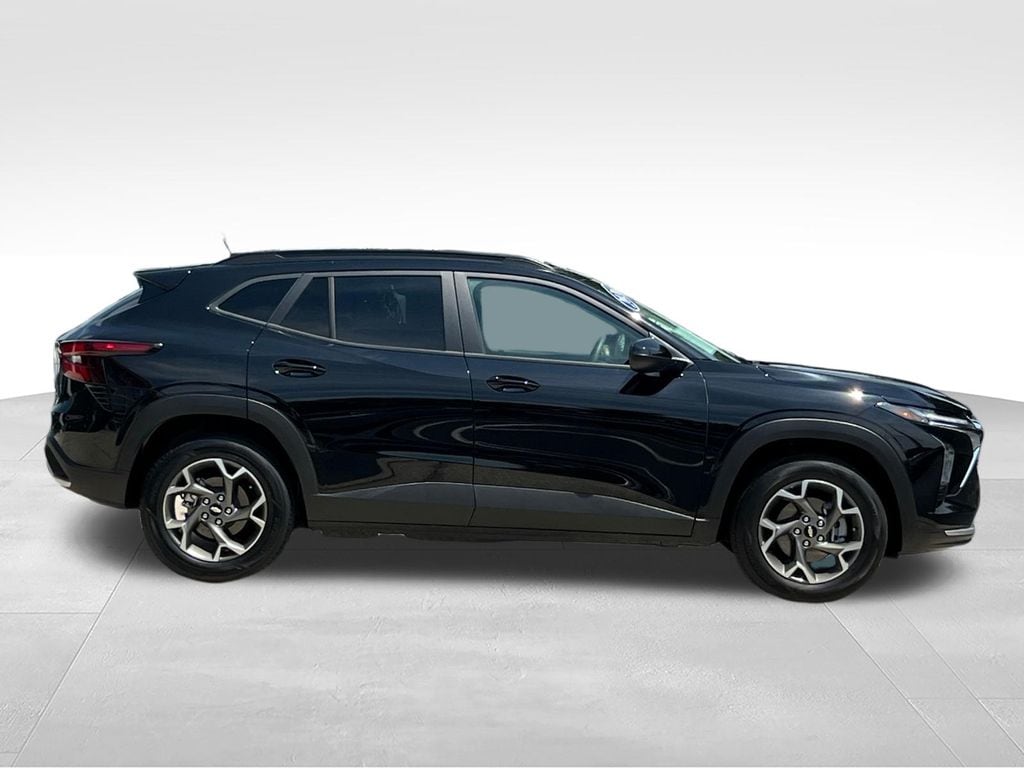 Used 2026 Chevrolet Trax LT SUV