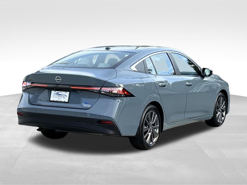 2026 Nissan Sentra SL - Photo 13
