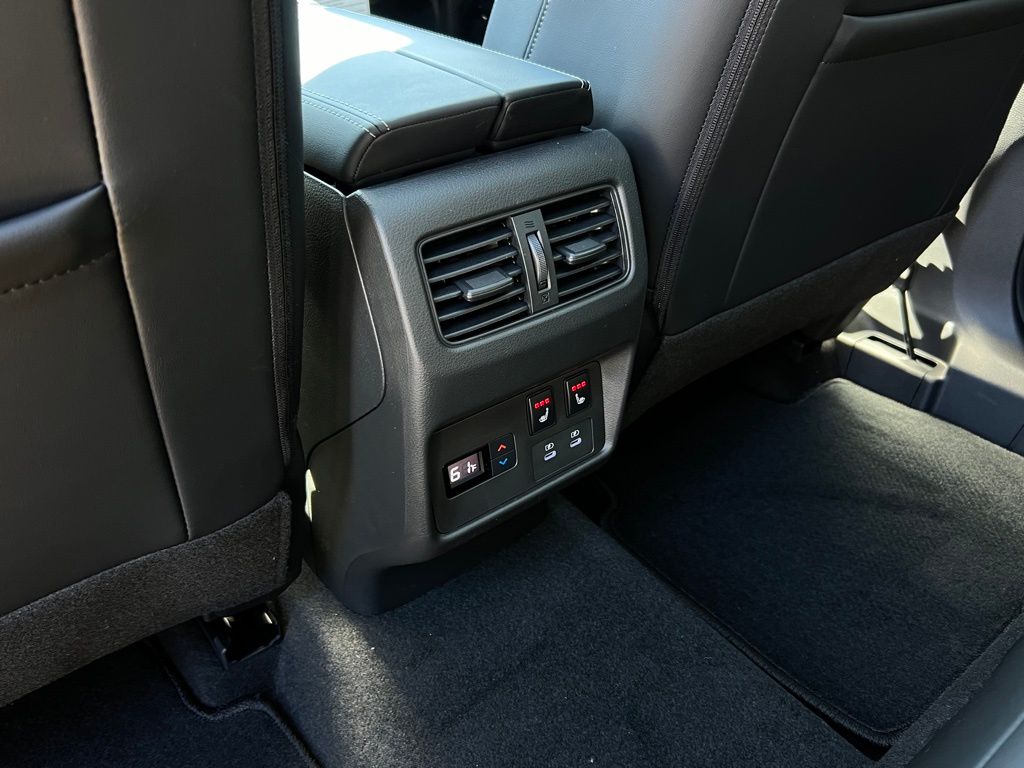 2026 Nissan Rogue Platinum - Photo 18