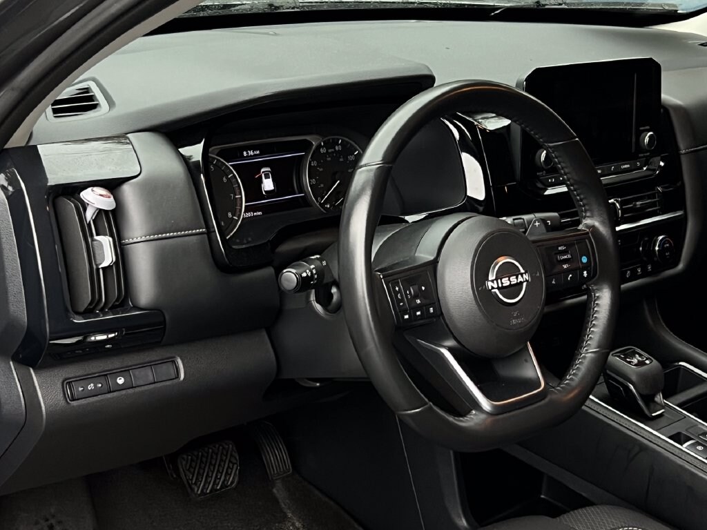Used 2024 Nissan Pathfinder SV SUV