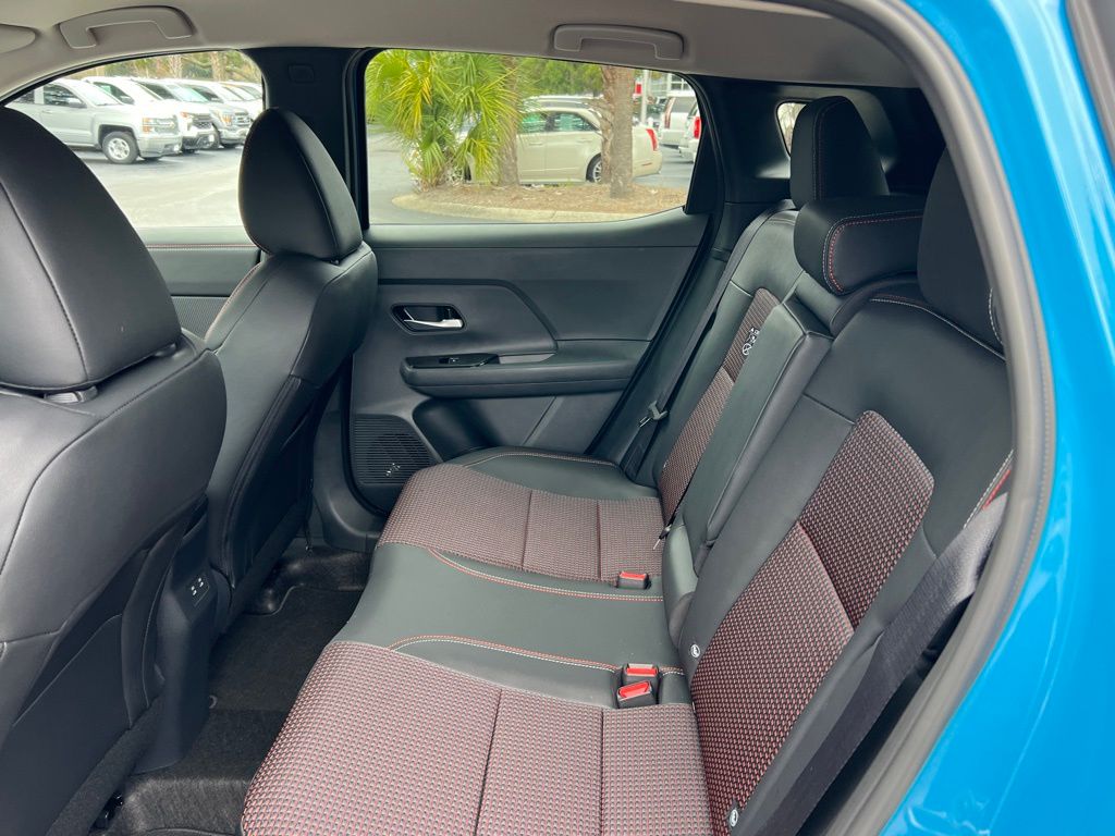 2026 Nissan KICKS SR - Photo 13