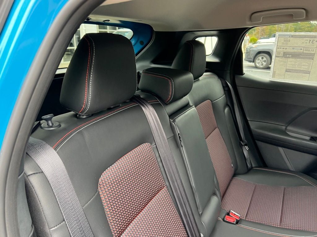 2026 Nissan KICKS SR - Photo 17