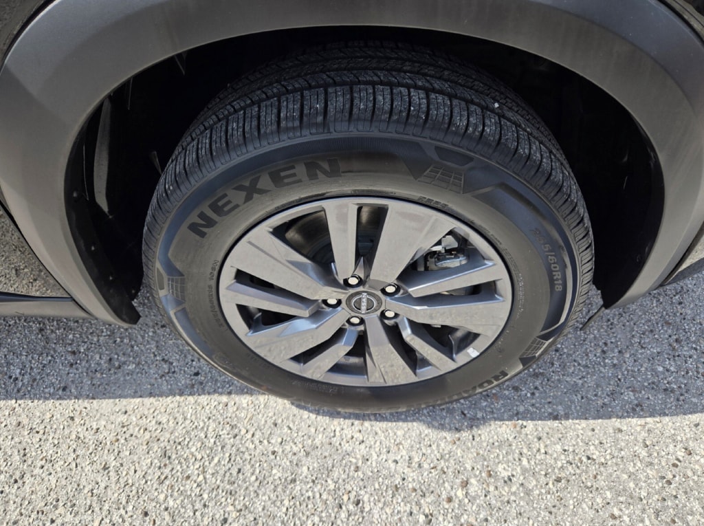 Used 2025 Nissan Pathfinder SV SUV
