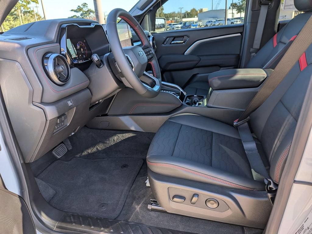 2026 Chevrolet Colorado Z71 - Photo 11