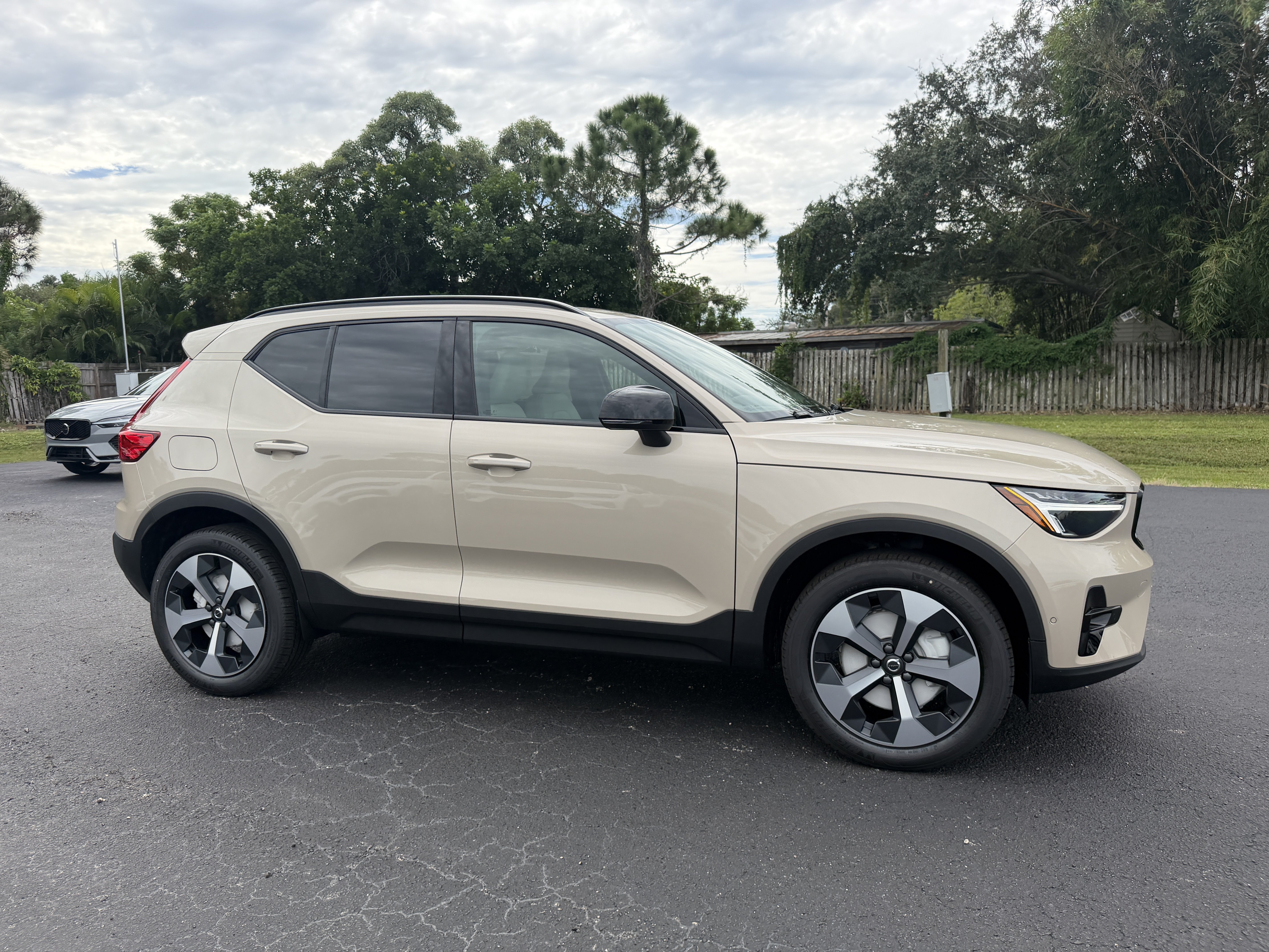 2026 Volvo XC40 B4 Plus SUV