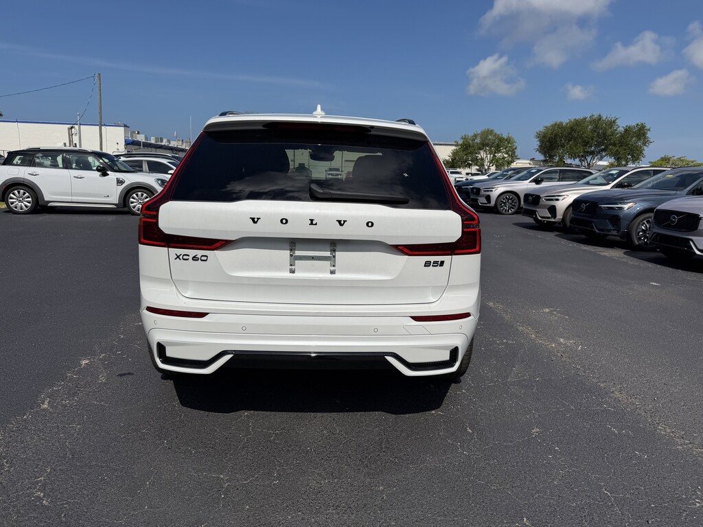 New 2026 Volvo XC60 B5 Ultra Black Edition SUV