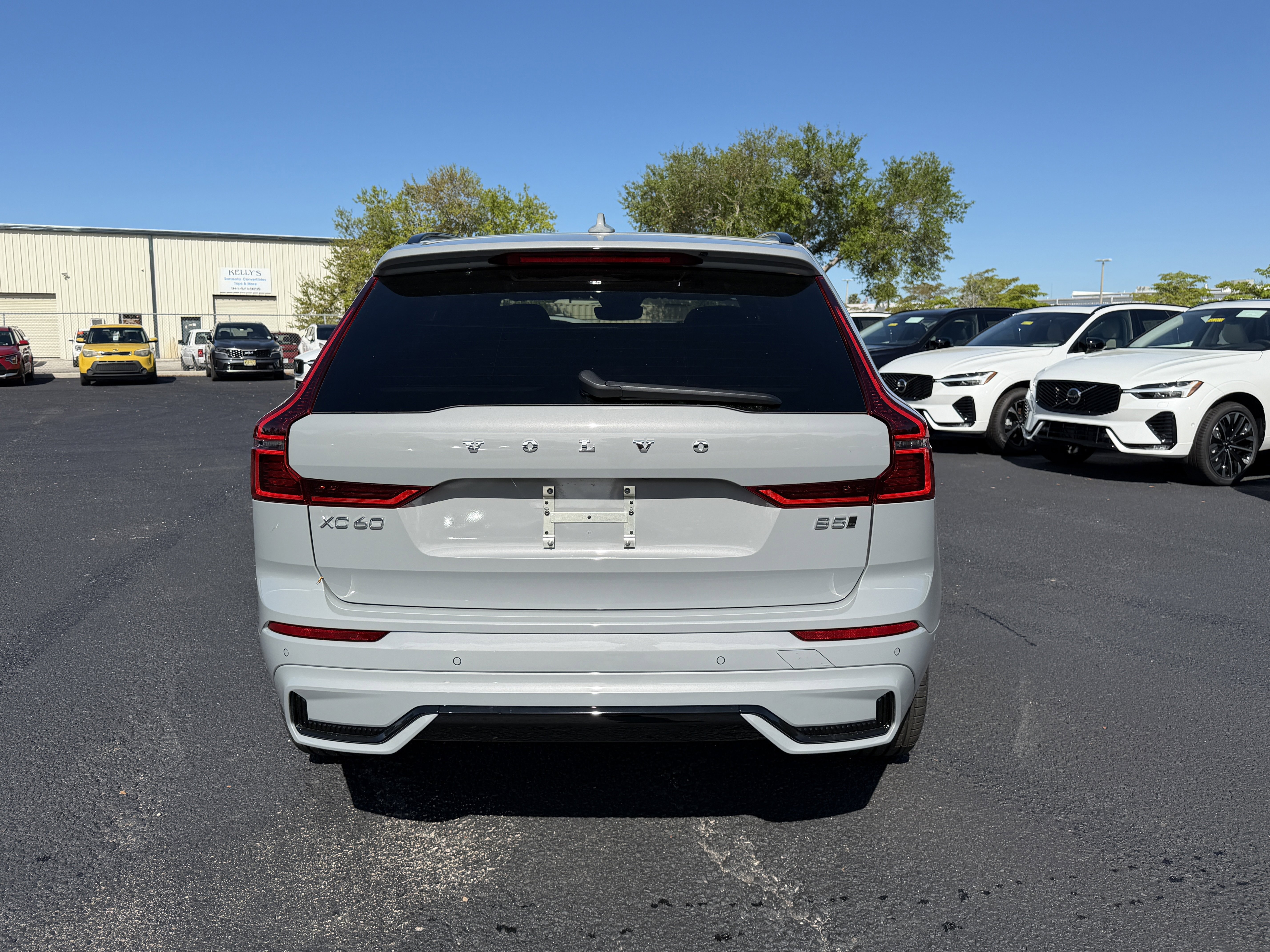 New 2026 Volvo XC60 B5 Plus SUV
