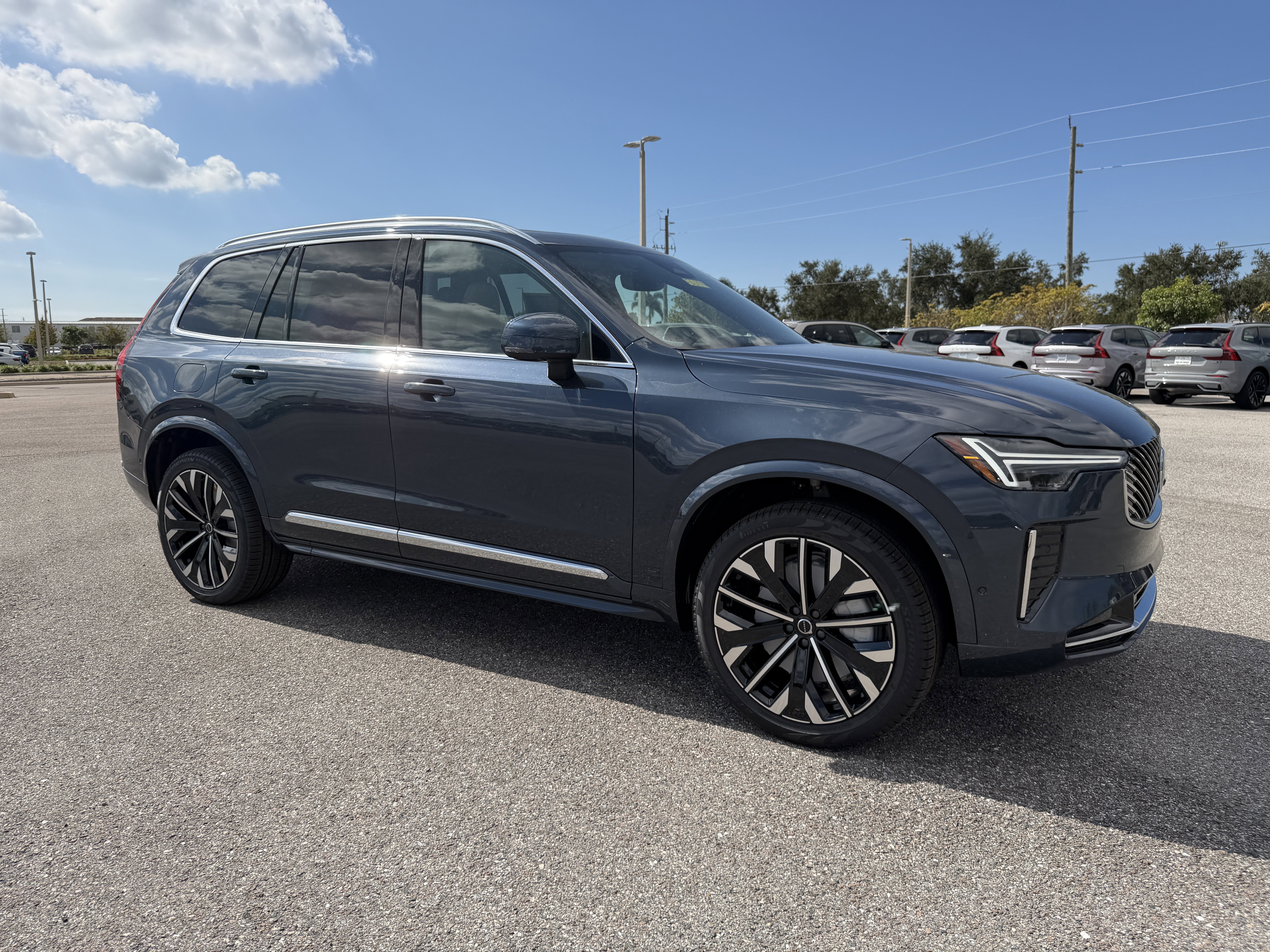 New 2026 Volvo XC90 B6 Plus 7-Seater SUV