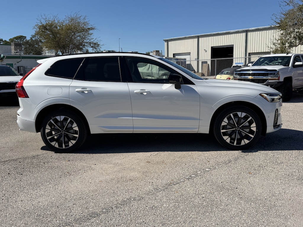 New 2026 Volvo XC60 B5 Plus SUV