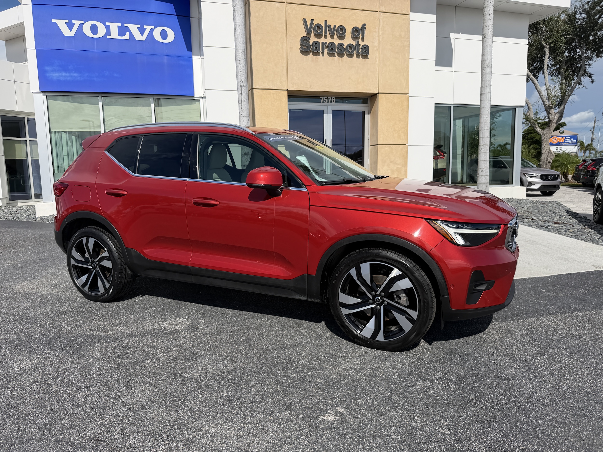 2023 Volvo XC40