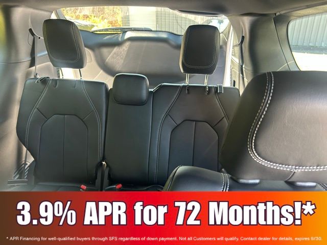2026 Chrysler Pacifica Select - Photo 14