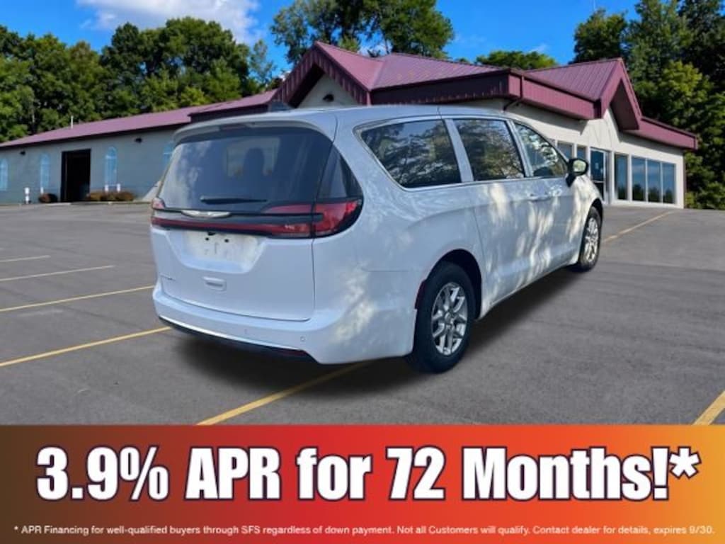 New 2026 Chrysler Pacifica Select Passenger Van