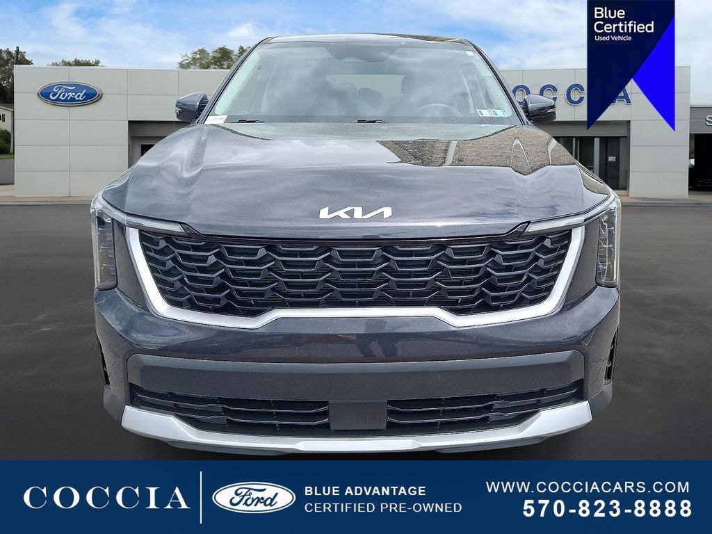 Certified 2025 Kia Sorento LX SUV