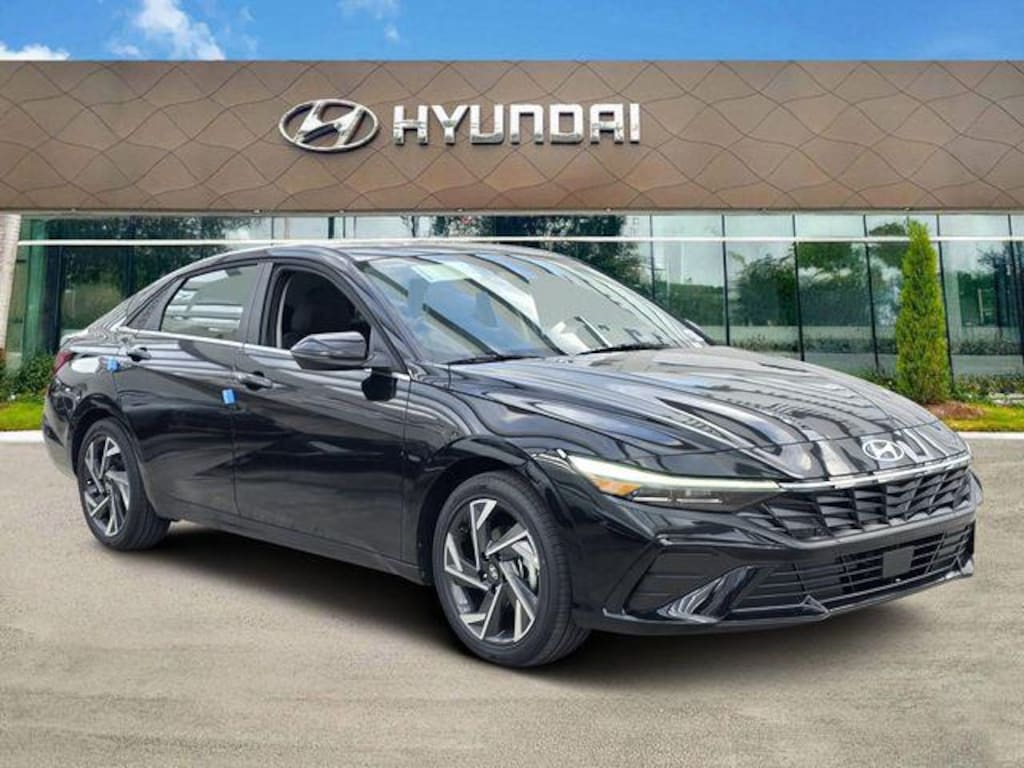 New 2026 Hyundai Elantra Limited Sedan