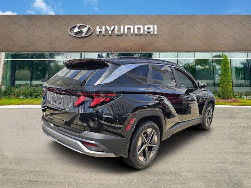 New 2026 Hyundai Tucson SEL Premium FWD SUV