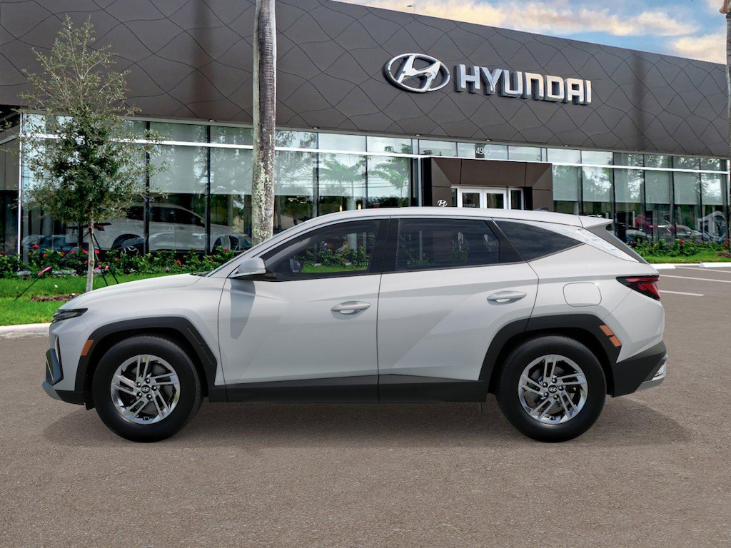 New 2026 Hyundai Tucson SE FWD SUV