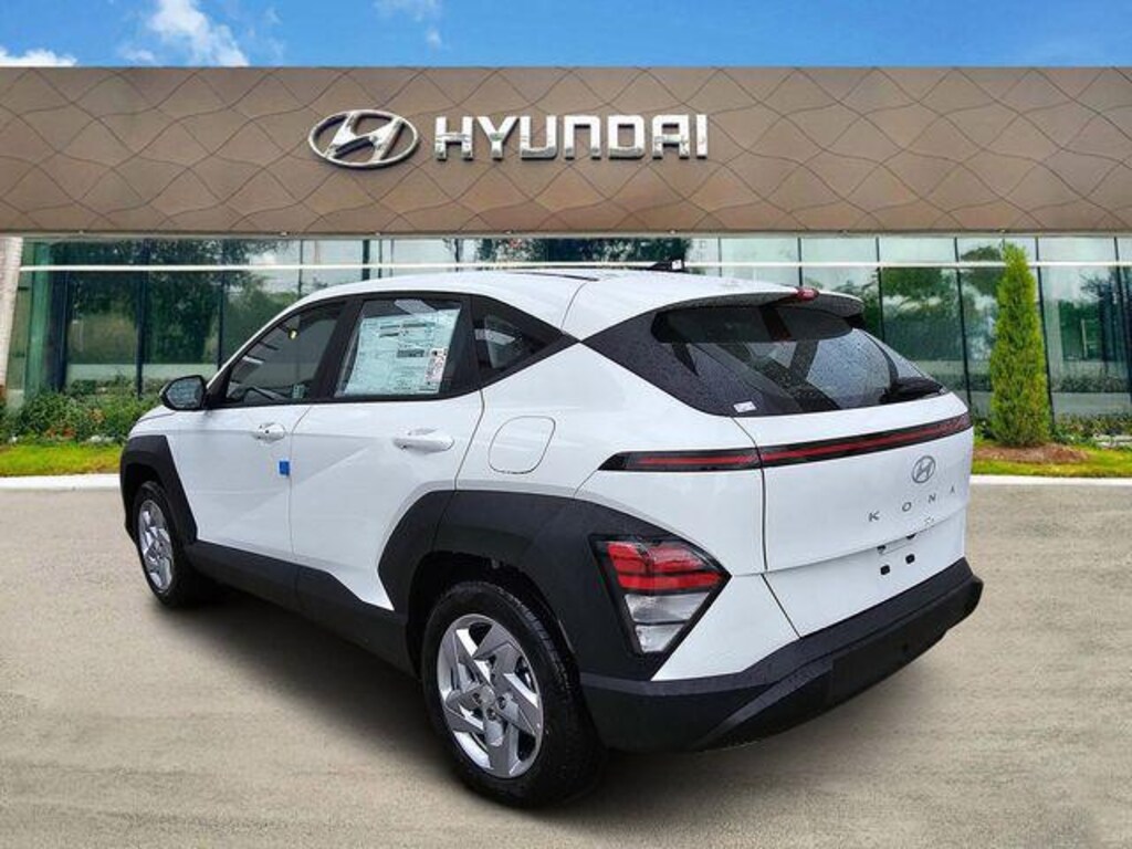 New 2027 Hyundai Kona SE FWD SUV