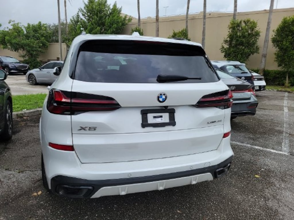 Used 2024 BMW X5 sDrive40i SUV