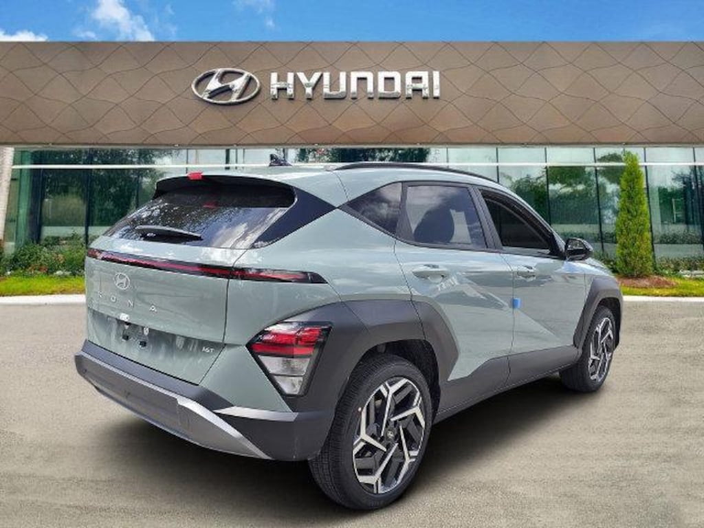 New 2027 Hyundai Kona SEL Premium FWD SUV