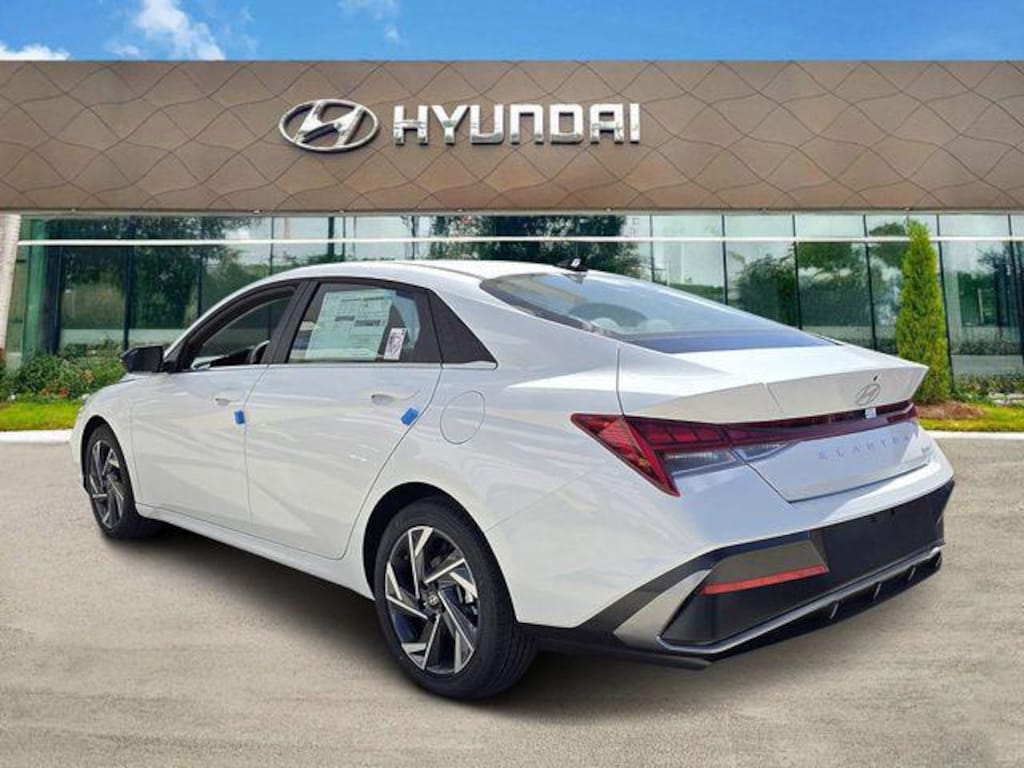 New 2026 Hyundai Elantra Limited Sedan