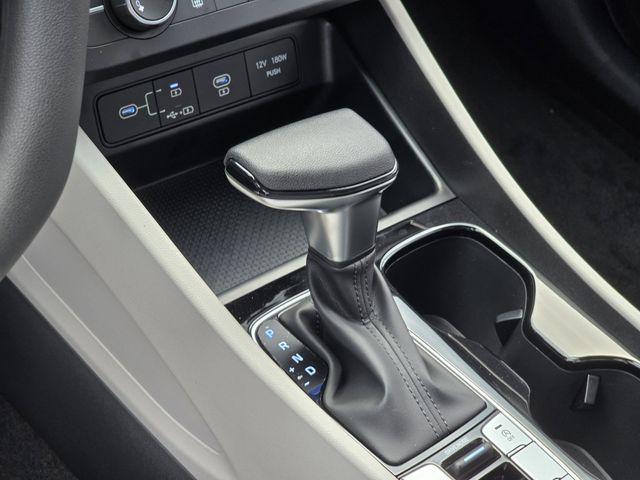 2026 Hyundai Tucson SE - Photo 12