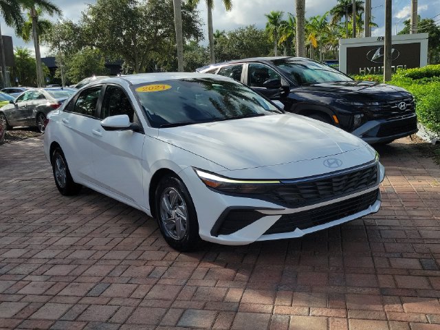 Certified 2024 Hyundai Elantra SE Sedan