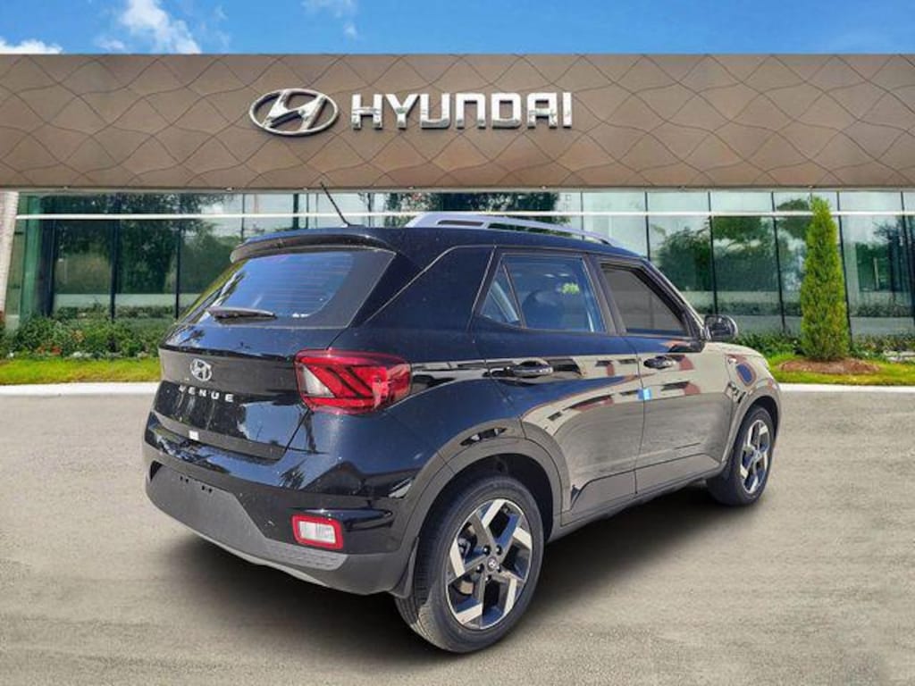 New 2026 Hyundai Venue SEL SUV