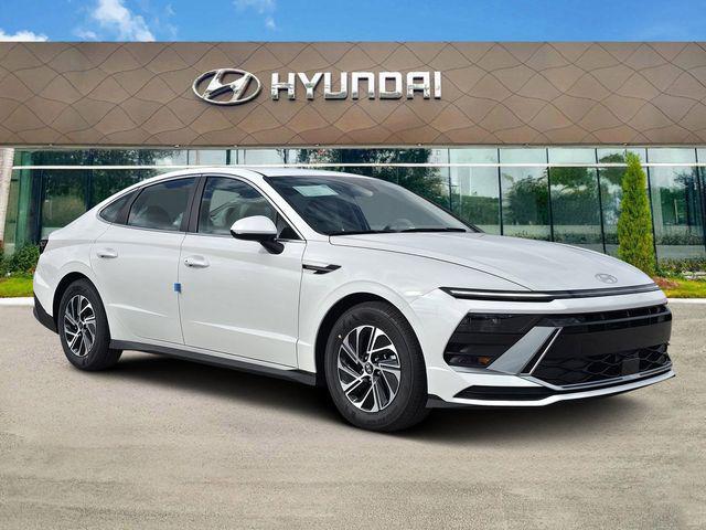 2026 Hyundai Sonata Hybrid Blue Sedan