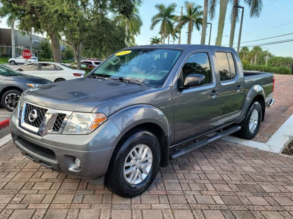 Used 2021 Nissan Frontier SV Truck Crew Cab