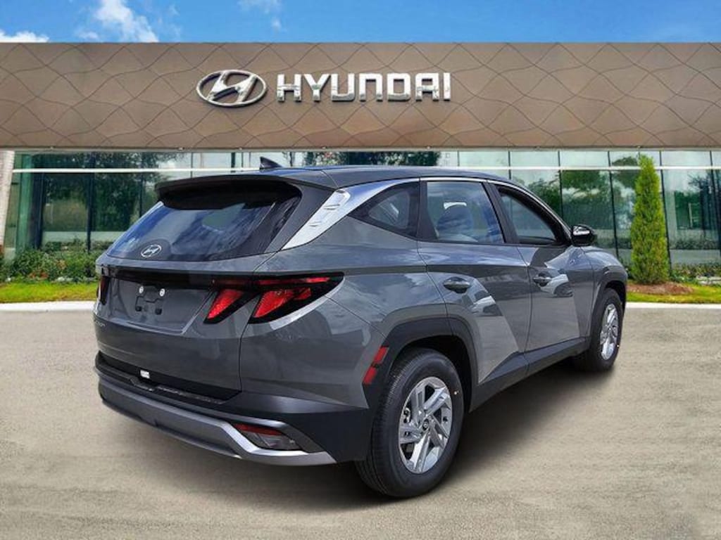 New 2026 Hyundai Tucson SE FWD SUV