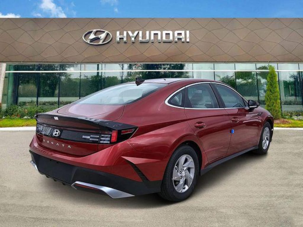 New 2026 Hyundai Sonata SE Sedan