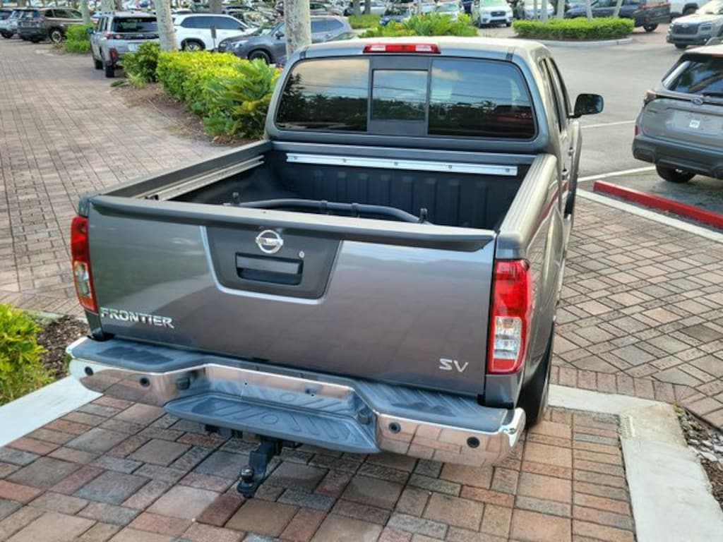 Used 2021 Nissan Frontier SV Truck Crew Cab