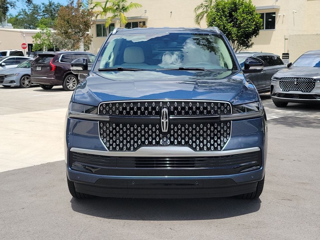 New 2027 Lincoln Navigator L Premiere SUV