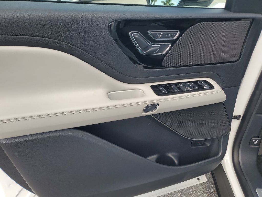 2026 Lincoln Aviator Premiere - Photo 19