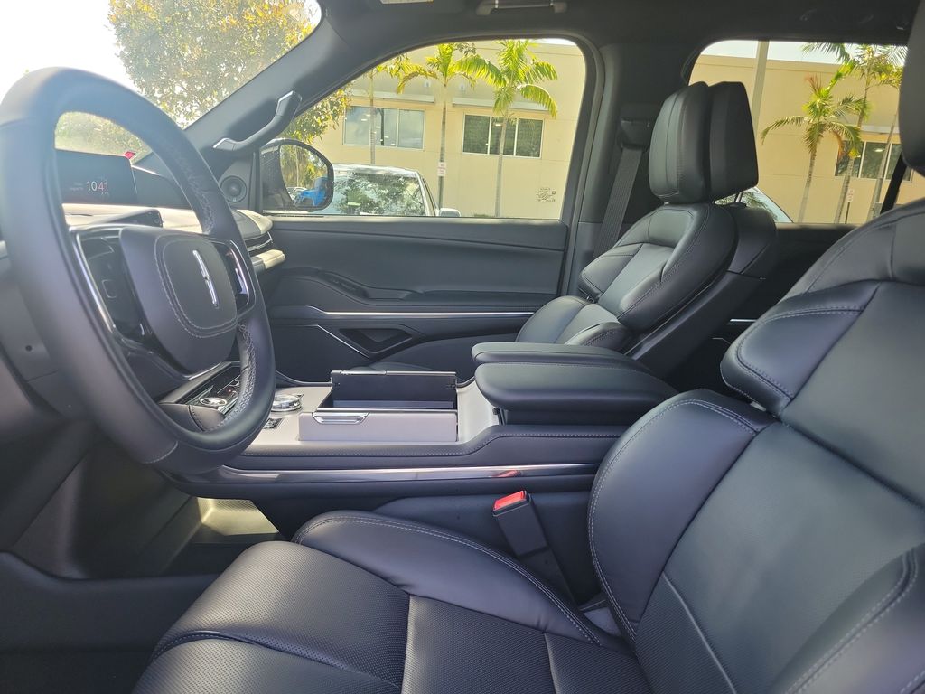 2025 Lincoln Navigator Reserve - Photo 15