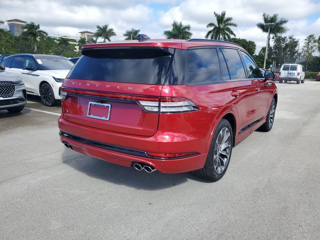 2025 Lincoln Aviator Premiere - Photo 4