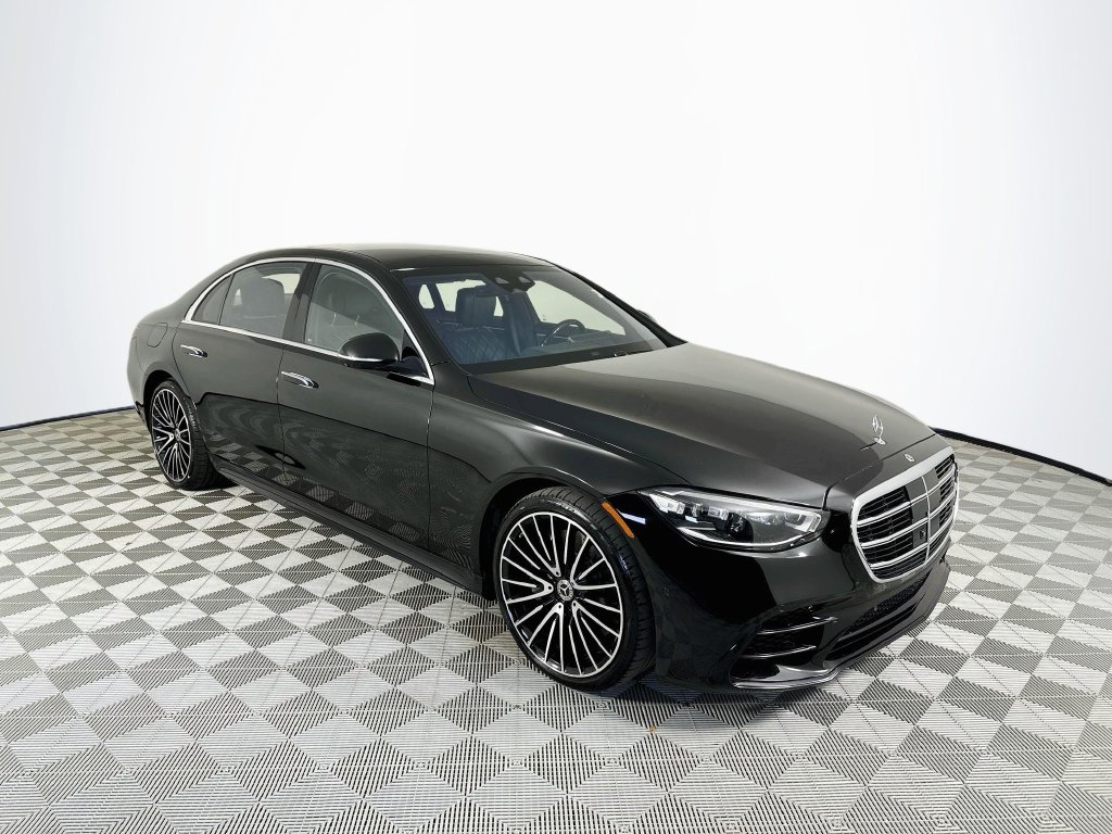  Mercedes-Benz S-Class