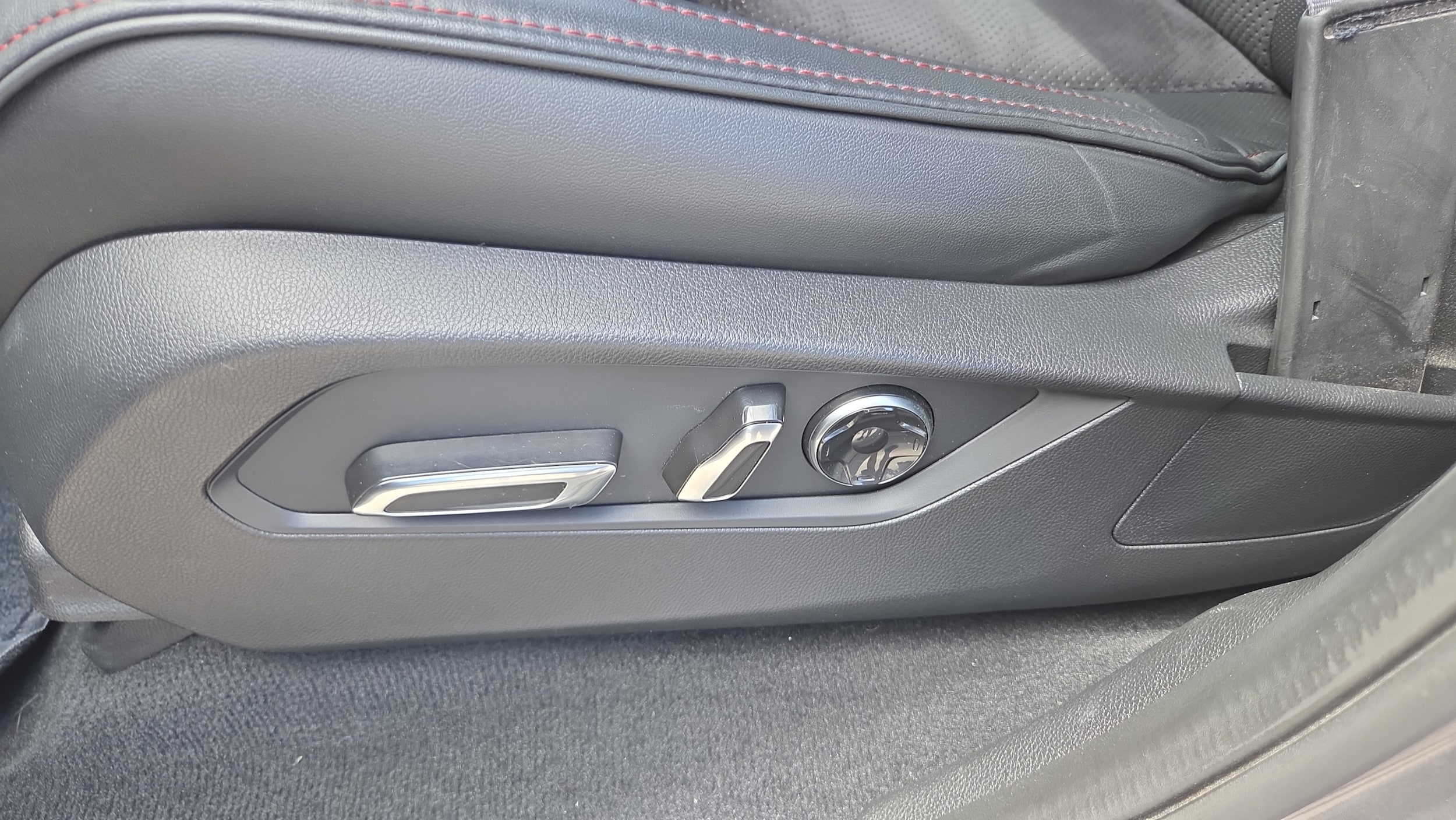 2022 Acura MDX A-Spec Package - Photo 11