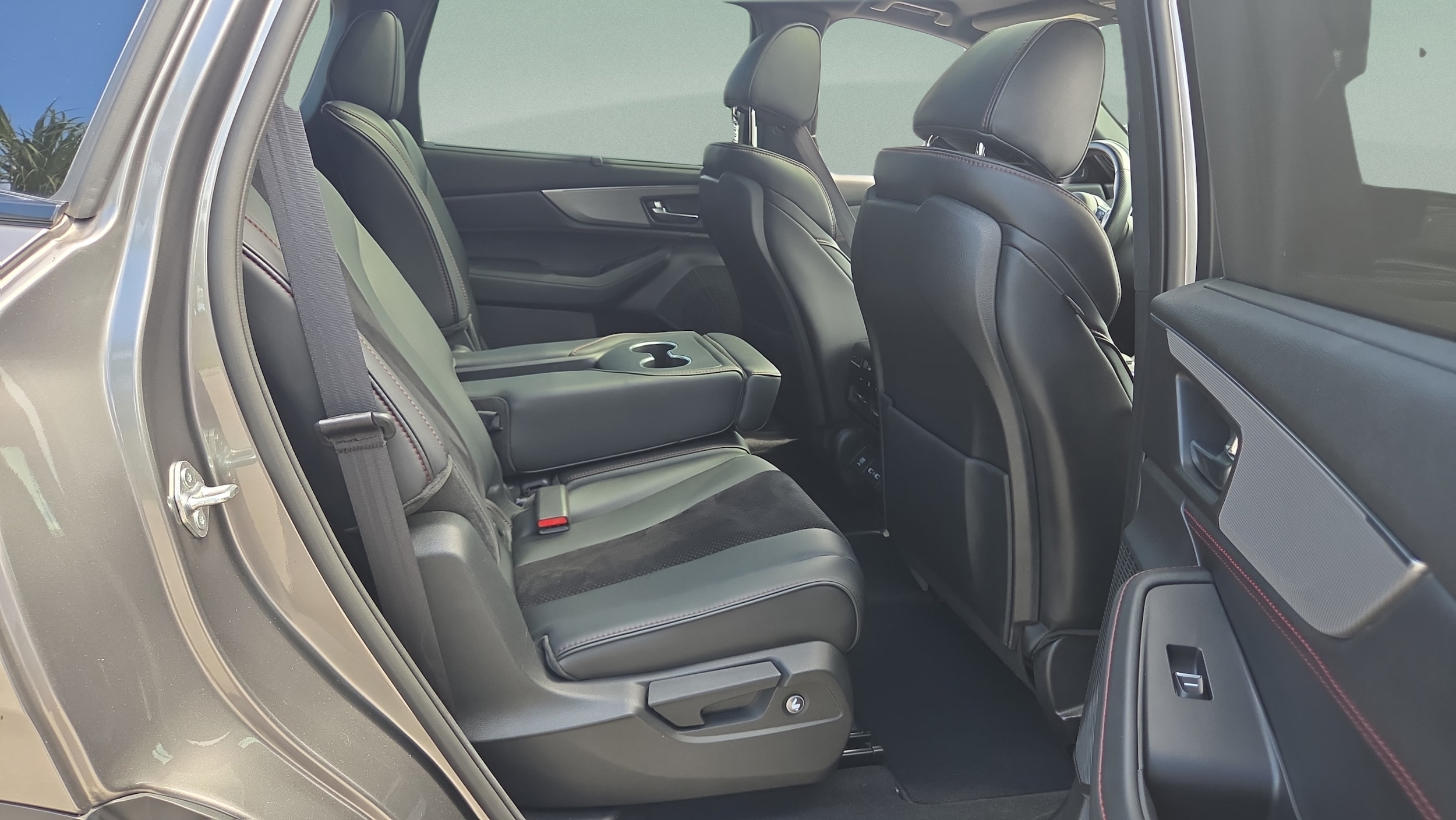 2022 Acura MDX A-Spec Package - Photo 16