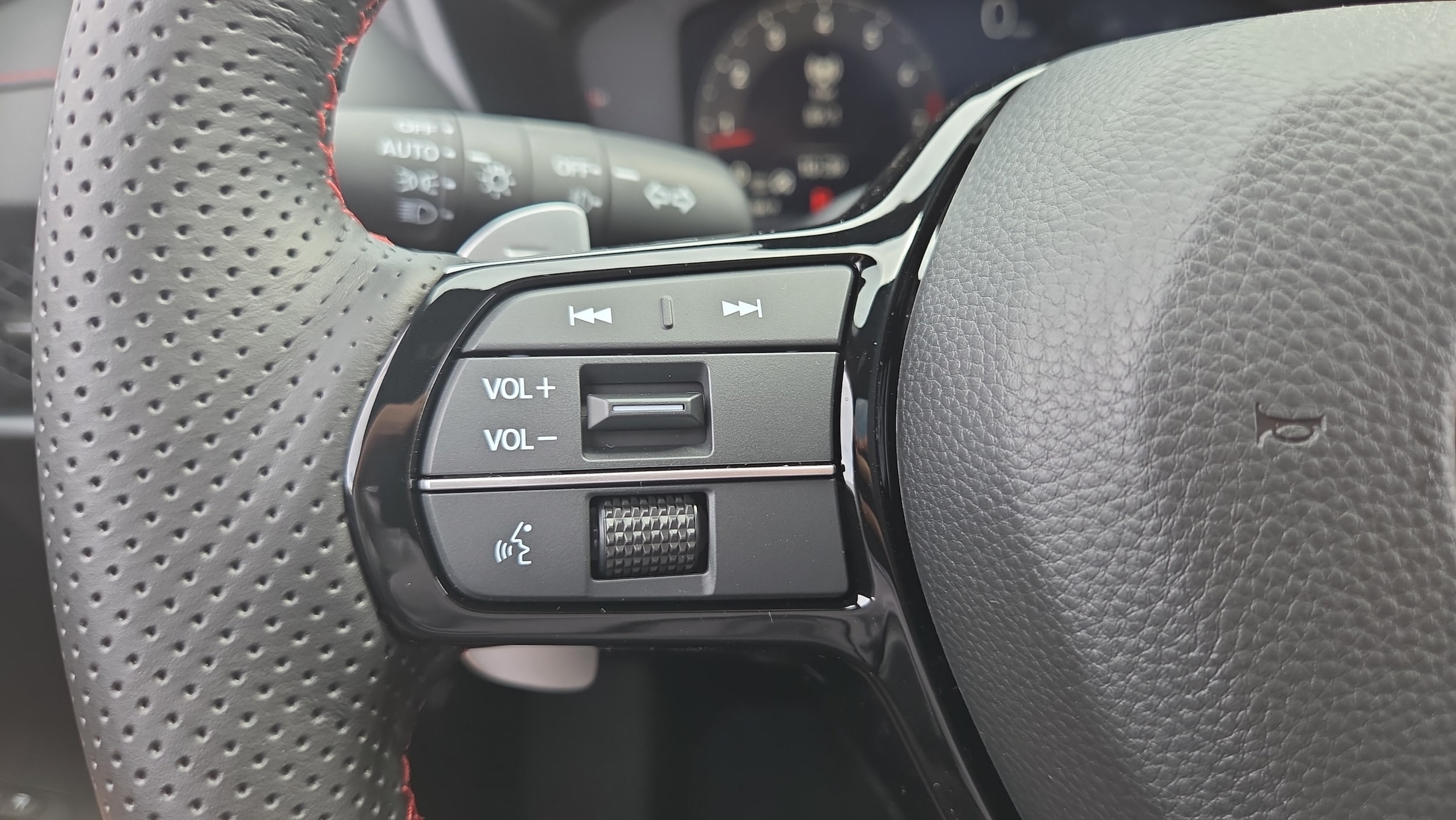 2026 Acura ADX A-Spec Package - Photo 23