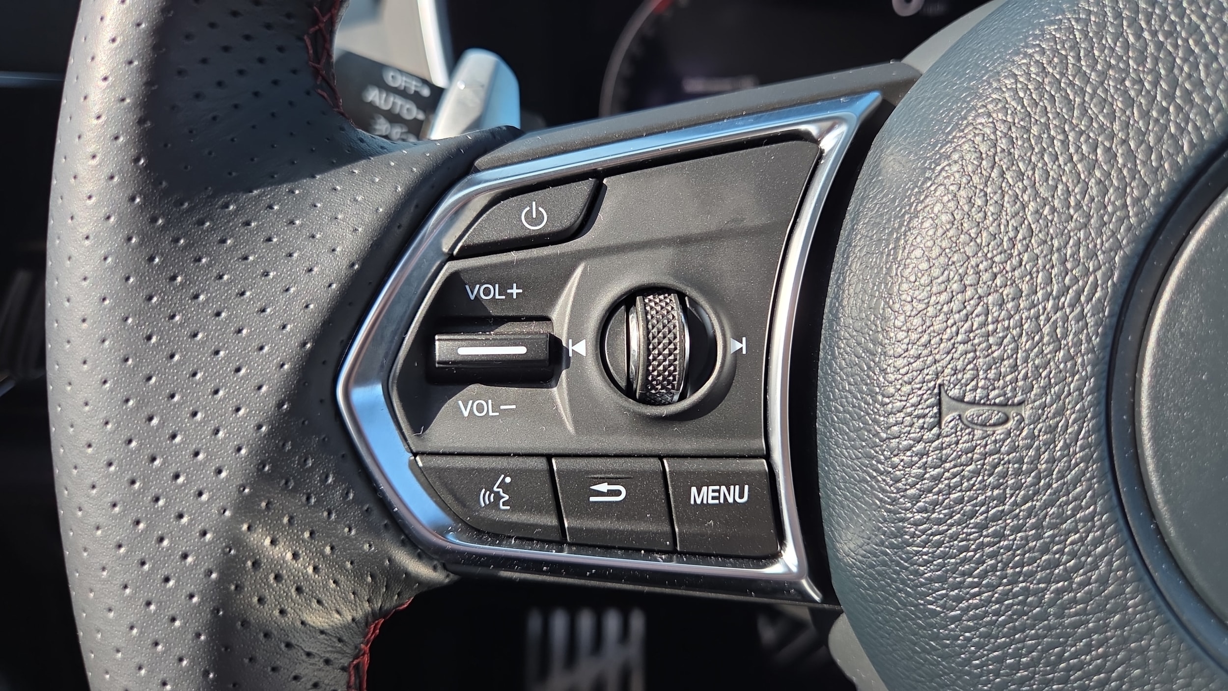 2025 Acura MDX A-Spec Package - Photo 24