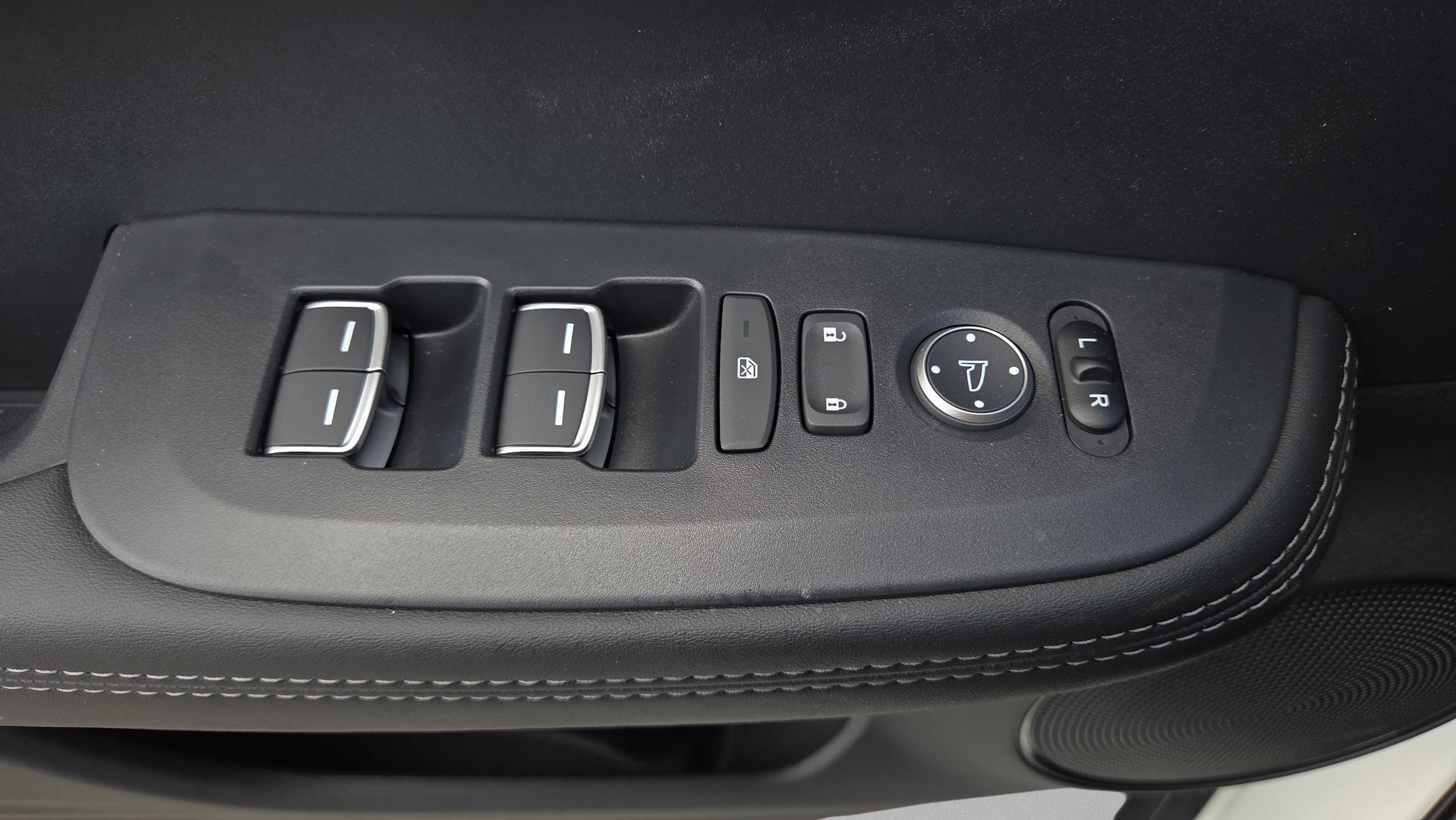 2026 Acura ADX Base - Photo 34