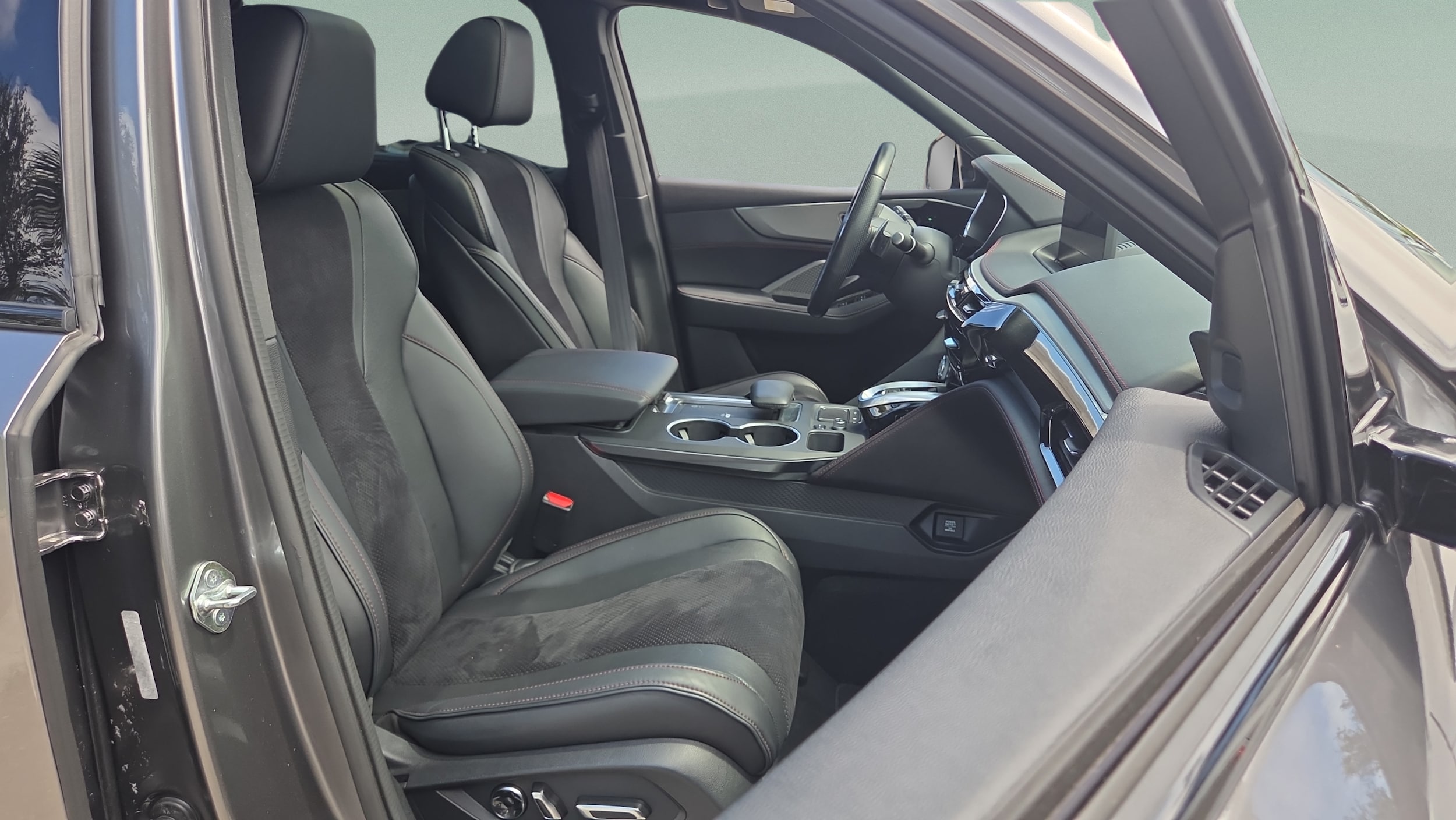 2022 Acura MDX A-Spec Package - Photo 18